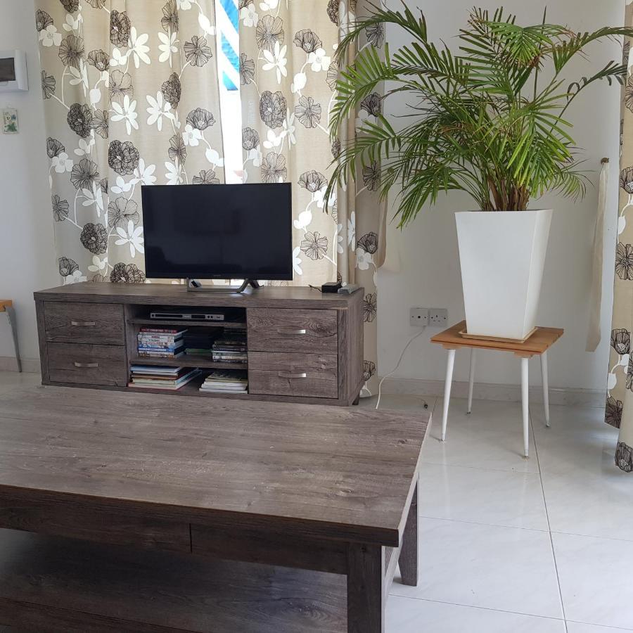 Peaceful Townhouse With Private Pool Near The Sea Paphos Exterior foto