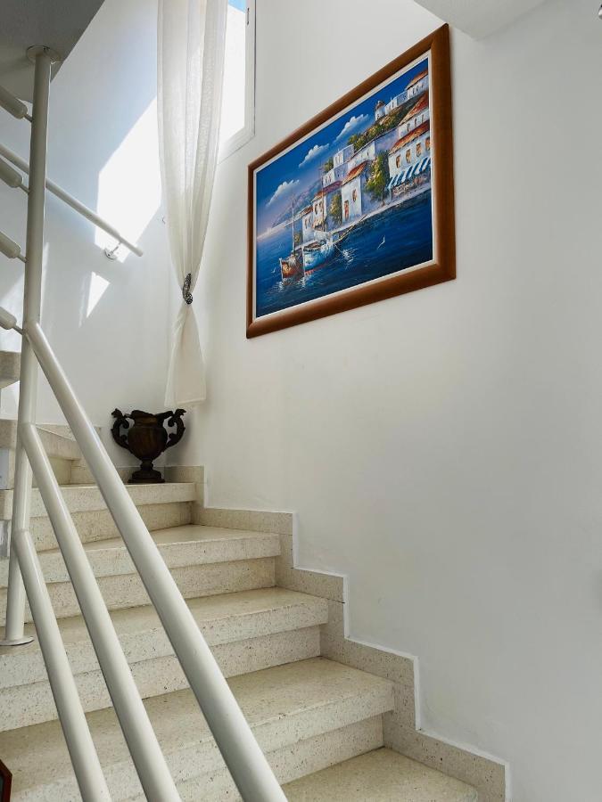 Peaceful Townhouse With Private Pool Near The Sea Paphos Exterior foto