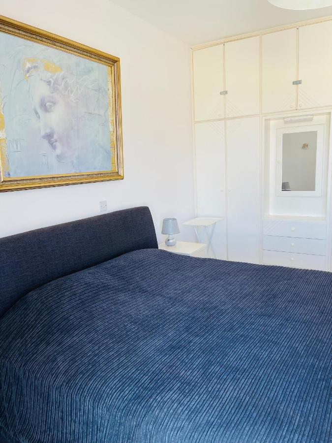 Peaceful Townhouse With Private Pool Near The Sea Paphos Exterior foto