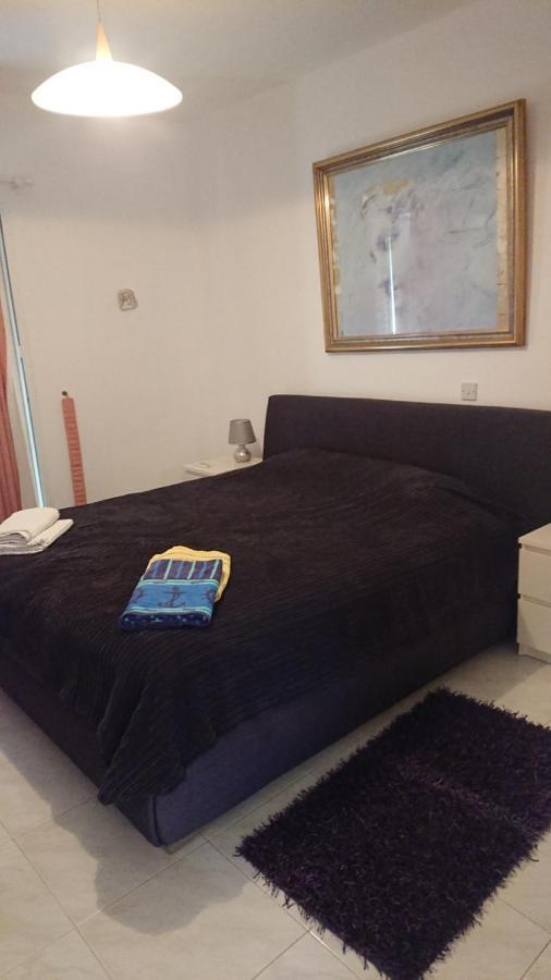 Peaceful Townhouse With Private Pool Near The Sea Paphos Exterior foto