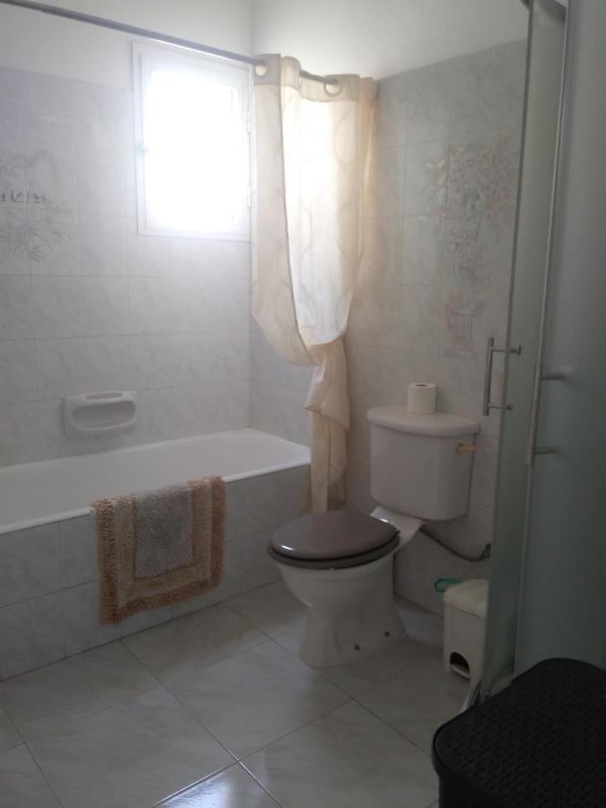 Peaceful Townhouse With Private Pool Near The Sea Paphos Exterior foto